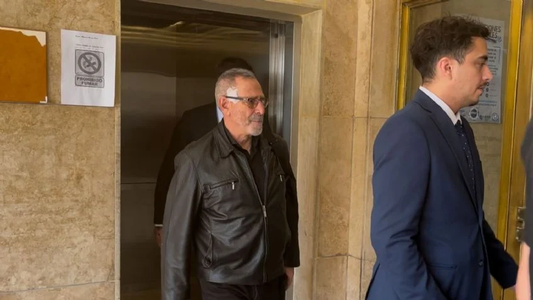 Ricardo Jaime se entregó en Comodoro Py para cumplir la condena por la Tragedia de Once