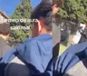 Un grupo de alumnos hacía una batalla de farmear aura en la escuela y provocó una reacción que se volvió viral
