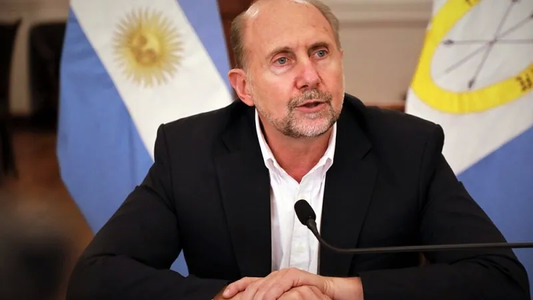 Omar Perotti confirmó que deja los fondos necesarios para pagar aguinaldos estatales