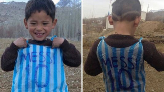 El desesperado pedido de ayuda del nene afgano fanático de Messi