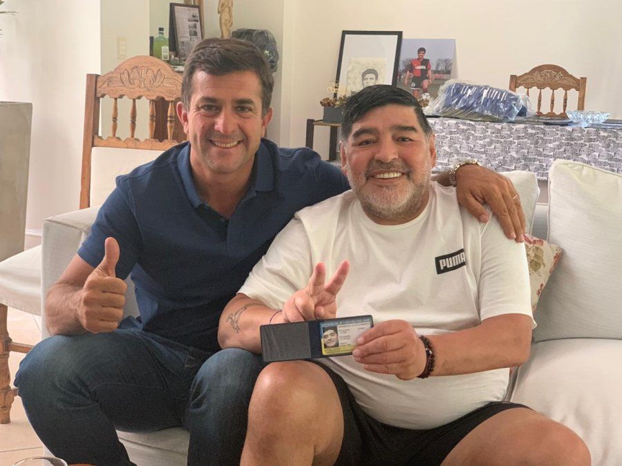 Elecciones en Boca: el oficialismo y la foto que quería, la de Gribaudo y Maradona
