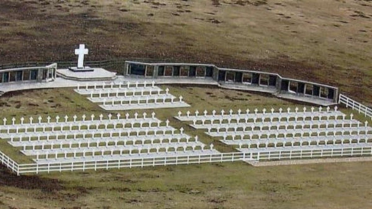 La conmovedora historia del cementerio de Darwin, a 40 años de la