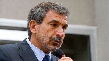 El nuevo ministro de Ciencia disparó contra Macri, pero también le apuntó a Barañao por su triste salida