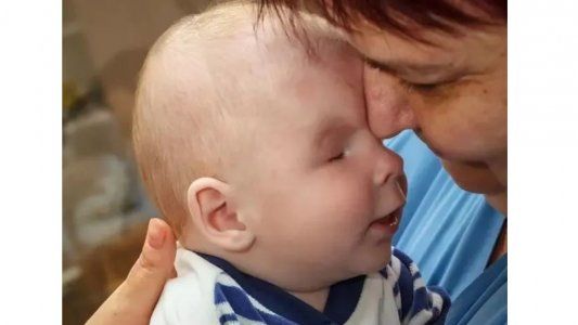 Nació sin ojos y ahora buscan adoptarla