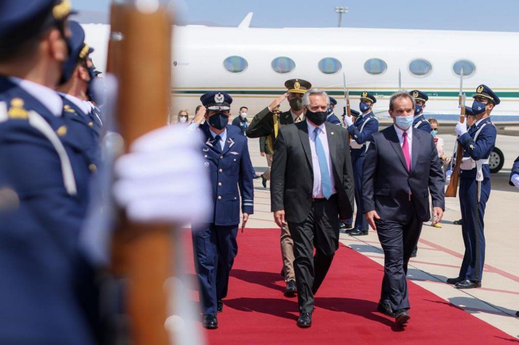 Alberto busca estrechar lazos con Chile: reuniones con políticos y empresarios en busca de inversiones y exportaciones