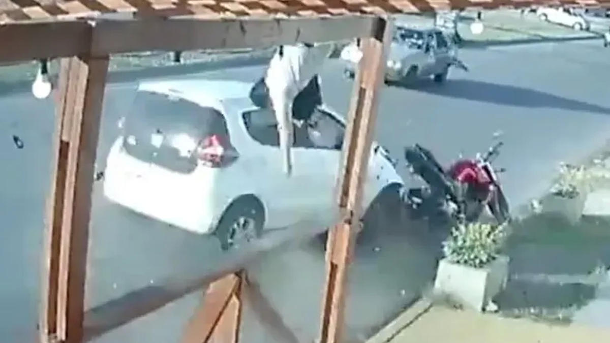 Detuvieron a la mujer que con 1