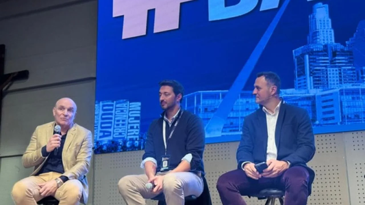 El duro repudio de la UCA a los dichos ofensivos de Espert contra Florencia Kirchner en un congreso de comunicación