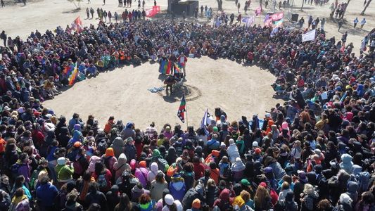 San Luis: el 35° Encuentro Plurinacional de Mujeres comenzó con una ceremonia mapuche