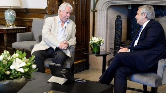 Alberto Fernández firmó el decreto y echó del INCAA a Luis Puenzo