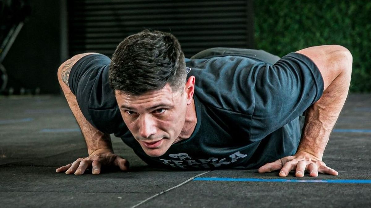 Bruno Olivera firmó el proyecto para el tratamiento del aumento de dietas. (Foto: X @___juanjo___ )
