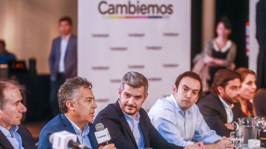 Sin atender el pedido de Macri, Cornejo anunció el desdoblamiento de las elecciones en Mendoza