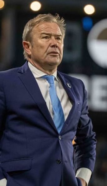 Fue a Arabia por una oferta millonaria para dirigir y lo secuestraron: la dramática historia que vivió un entrenador