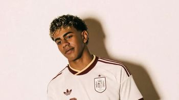 Misterio revelado: por qué Lamine Yamal no usa la camiseta número 10 en la Selección de España