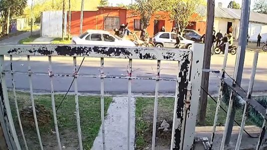 Atropelló a todos en una fiesta y quedó grabado, pero lo que halló la Policía fue lo más sorprendente