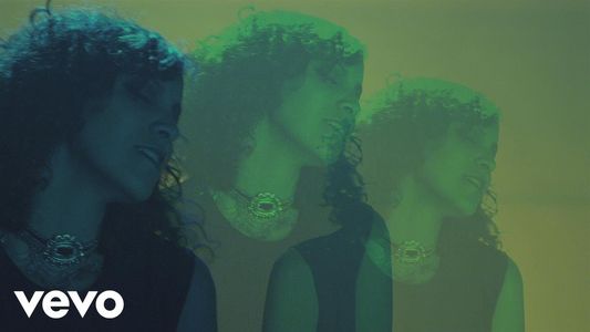 Gaby Moreno presenta el video de su nuevo sencillo Se apagó