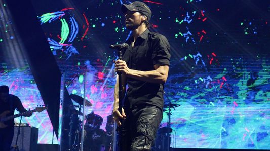Enrique Iglesias triunfa en Europa antes de su llegada a la Argentina