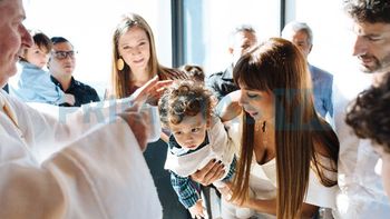 Gustavo Conti y Ximena Capristo bautizaron a su hijo Félix: las imágenes