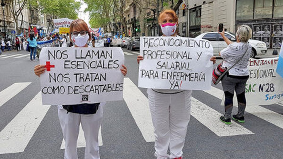 Marcha de enfermeros. (foto: archivo) Marcha de enfermeros. (foto: archivo)