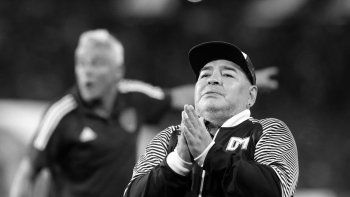 Maradona está aislado preventivamente en Estancia Chica por formar parte del grupo de riesgo