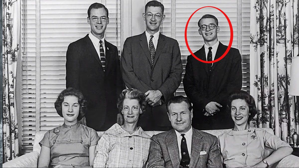 Michael Rockefeller (en el c&iacute;rculo), heredero de la millonaria familia norteamericana (Foto: captura de TV).