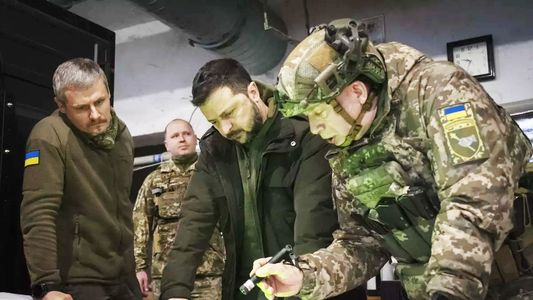 La ofensiva rusa hace que Zelenski tome medidas extremas en la guerra