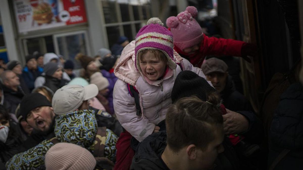 Más de 2 millones de ucranianos abandonaron sus hogares escapando de la guerra.&nbsp;