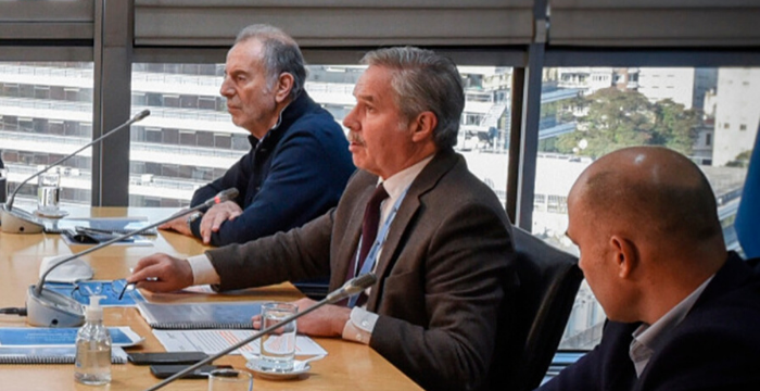 Solá instó a productores a exportar más conocimiento en materia agrícola