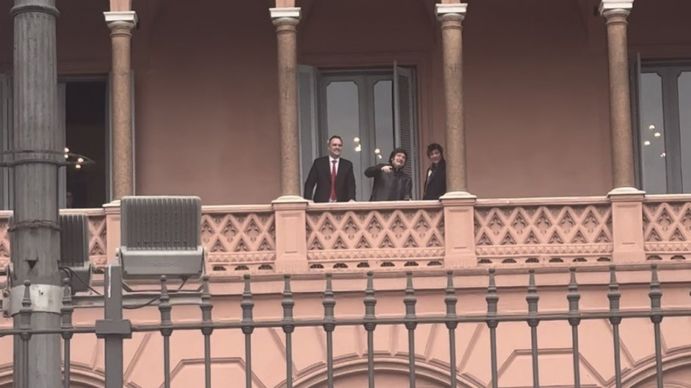 Milei insistirá con otro decreto si la oposición voltea los fondos reservados para la SIDE