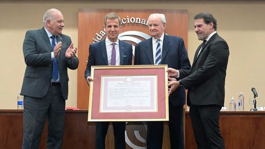 Martín Redrado recibió un doctorado honoris causa de la Universidad Nacional de La Matanza