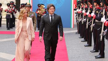 Milei se reúne con el papa León XIV y vigila desde Europa la agenda política local