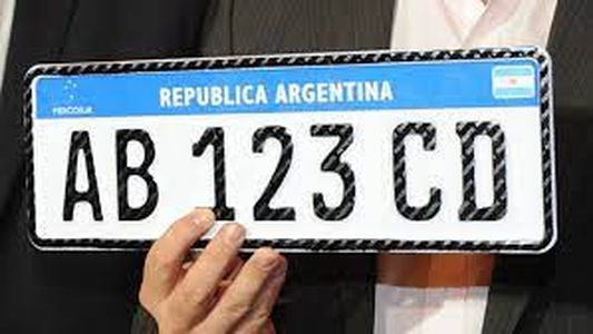 Cómo saber el año de un auto por las patentes nuevas de Argentina