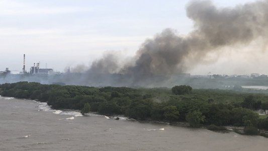 Investigan cómo se originó el impactante incendio de la Reserva Ecológica