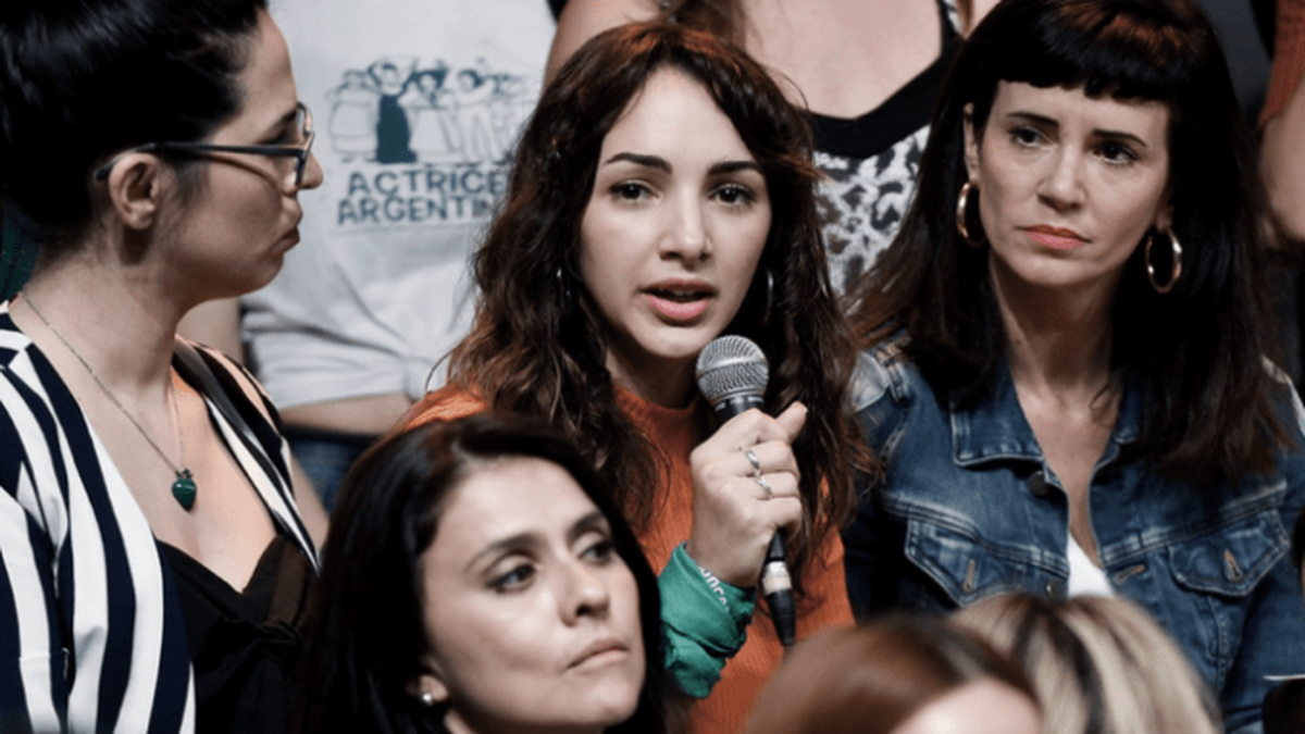 Thelma Fardin se animó a denunciar por abuso al actor Juan Darthés en diciembre de 2018, apoyada por el colectivo de actrices. Finalmente el juicio comenzará este 30 de noviembre. 