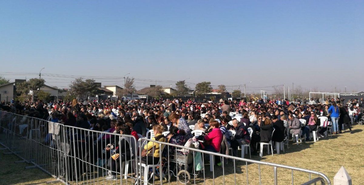 Miles de personas en espera de viviendas en Lomas de Tafí