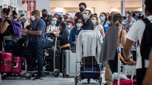 Varados: Alberto Fernández prepara vuelos adicionales para acelerar la repatriación de argentinos por encima del cupo de 1700 arribos diarios