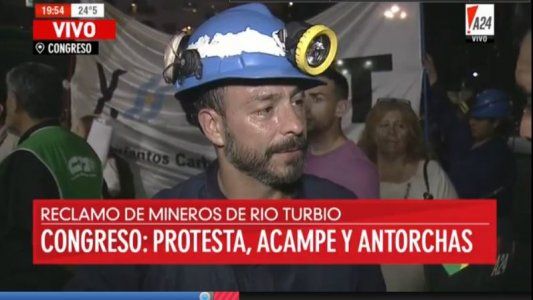 Protesta y acampe de mineros en el Congreso