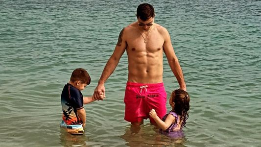 Las lujosas vacaciones del Dibu Martínez junto a su familia en un lugar paradisíaco