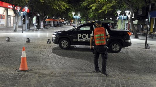 Violencia de género: volvió borracho a su casa, le pegó a su esposa y su hijo lo detuvo a martillazos