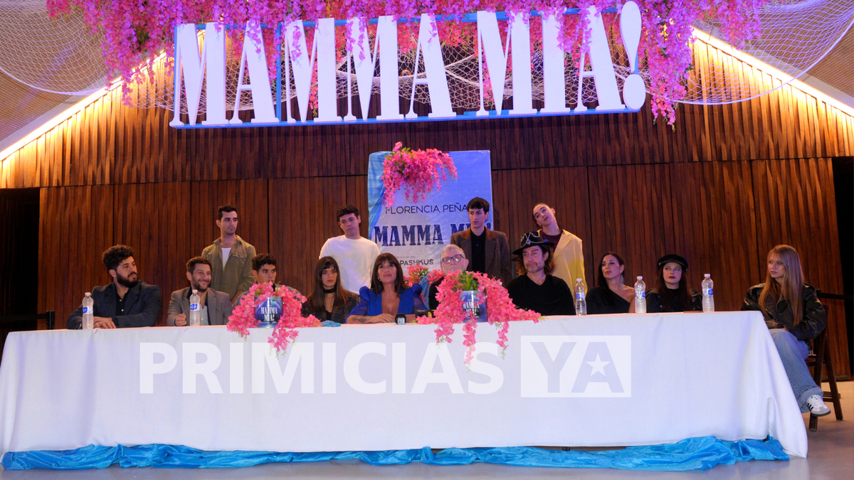 El espectacular look de Flor Peña en la presentación de Mamma Mia! en ...