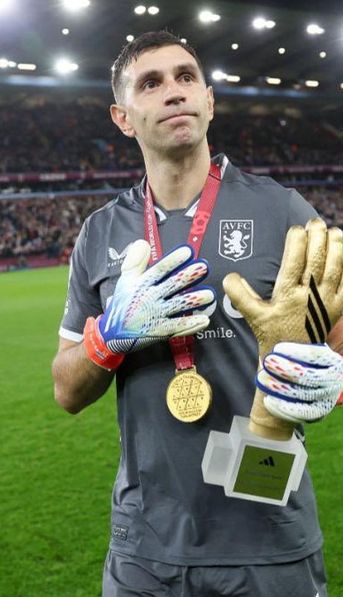 ¿Dibu Martínez se va del Aston Villa? Los tres grandes que quieren al arquero de la Selección Argentina