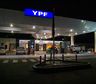Nafta más barata en YPF: en qué horarios y qué estaciones se consigue un 5% de descuento
