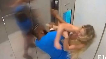 Modelo apuñaló a su novio: el desgarrador llamado al 911
