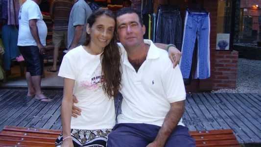 Se conocieron en diálisis y se enamoraron: Él logró trasplantarse, pero ella no llegó a tiempo