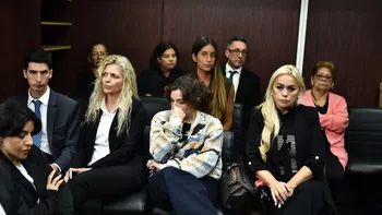 Juicio por Diego Maradona: declaran médicos clave y crece la tensión por la internación domiciliaria