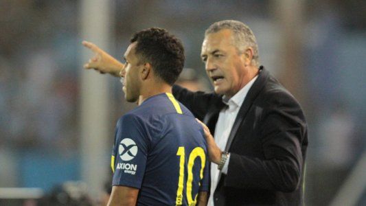 Con Tevez y otros cinco cambios, Alfaro probó el equipo que jugará mañana ante Atlético Tucumán