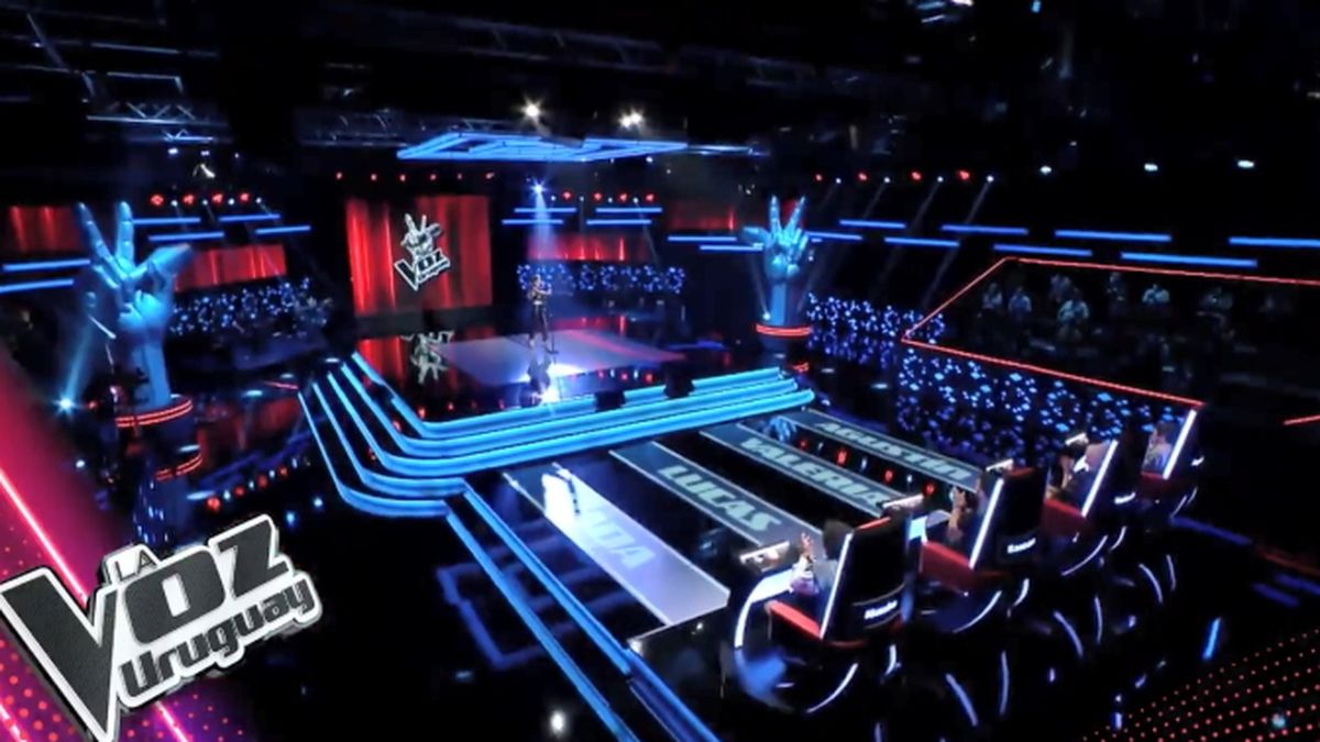 La enorme escenograf&iacute;a de la que habl&oacute; Natalia Oreiro en su debut conduciendo La Voz Uruguay, en el canal 10 de su pa&iacute;s.&nbsp;