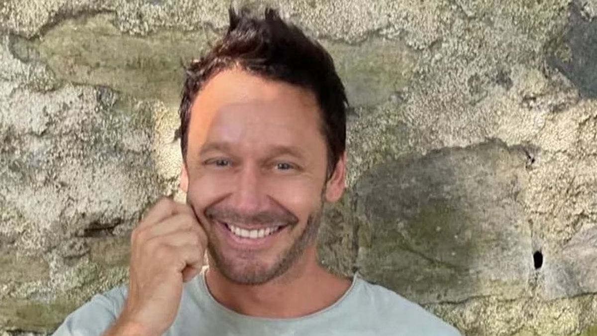 Aseguran que Benjamín Vicuña fue visto con una compañera de trabajo: Estaría saliendo con...