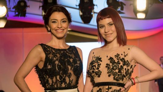 El debut como modelo de una chancle de Grande Pa! junto a su hija