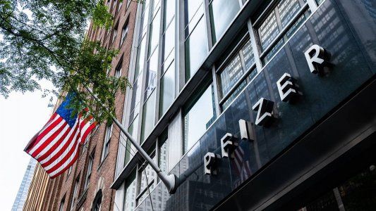 Aprobaron de emergencia en Estados Unidos la vacuna de Pfizer-BioNtech contra el coronavirus