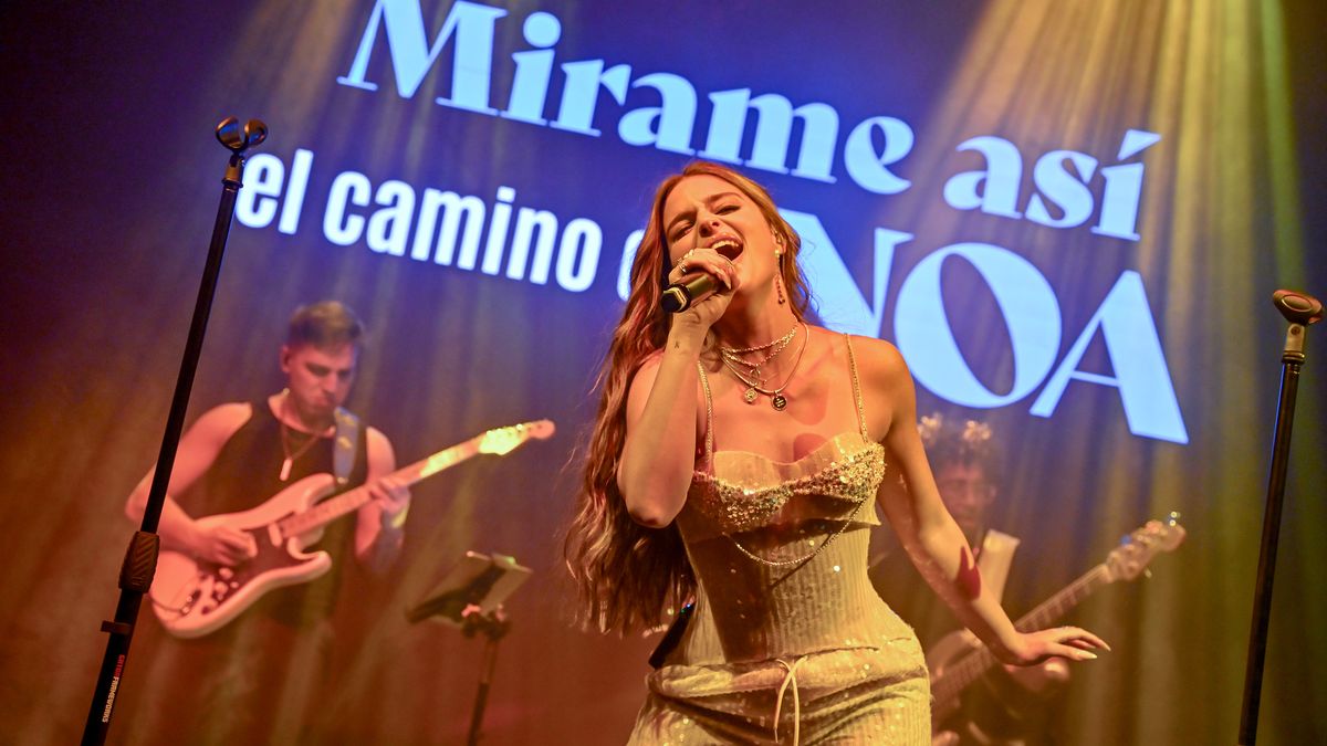 Noa Kirel en pleno Show